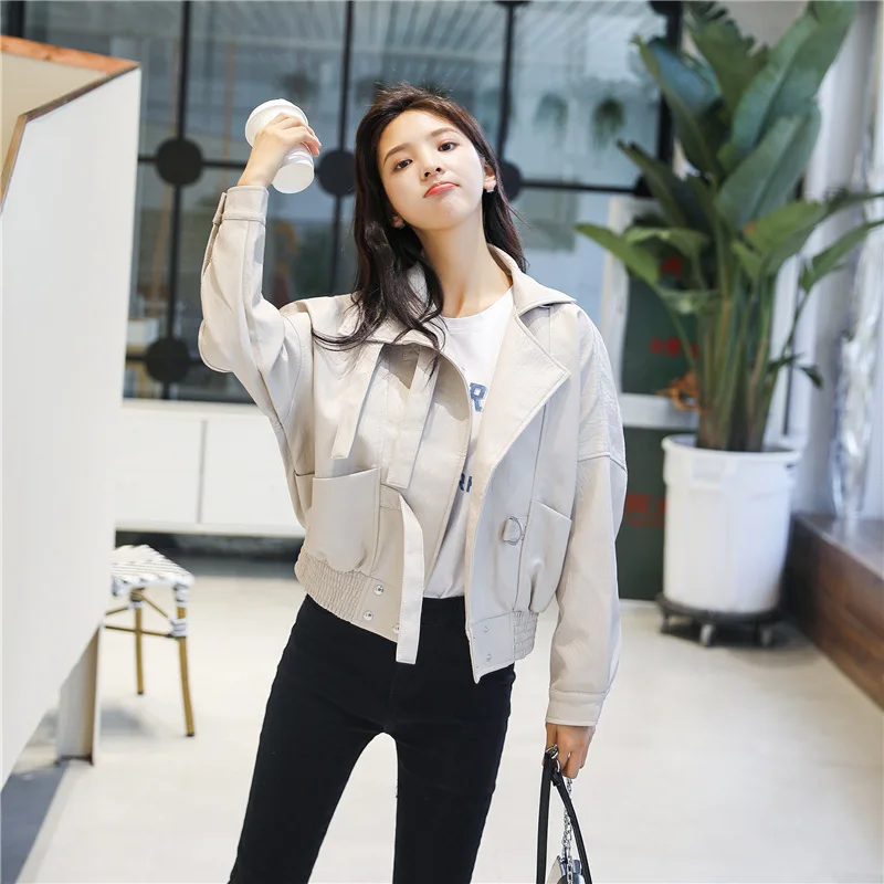 2021 Spring Fashion New Korean Motorcycle Leather Coat Small Coat Short Slim PU Leather Jacket Female Student Trend
2021 Spring Fashion New Korean Motorcycle Leather Coat Small Coat Short Slim PU Leather Jacket Female Student Trend