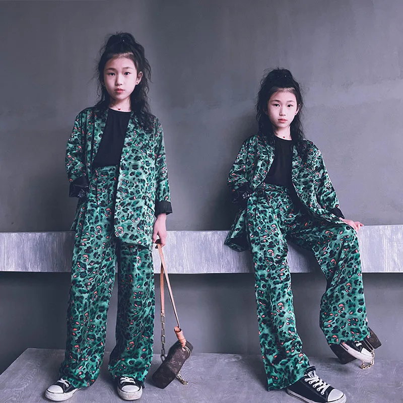 Girls Blazer Suits Fashion Loose Boys Printing Sets 2023 Spring New Kids Clothes Casual Catwalk Style Teens Children Streetwear 
Girls Blazer Suits Fashion Loose Boys Printing Sets 2023 Spring New Kids Clothes Casual Catwalk Style Teens Children Streetwear