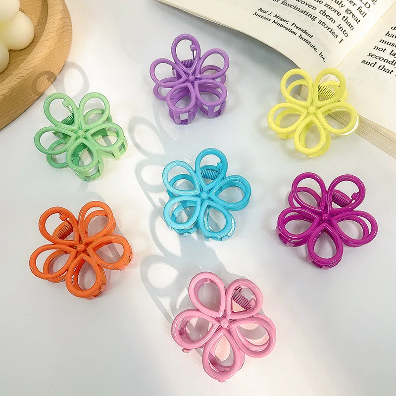 Lovely Candy Color Flower Catch Clip Sweet Hair Catch Girl Heart Hair Card Back Head Clip Hair Ornaments Tiara
Lovely Candy Color Flower Catch Clip Sweet Hair Catch Girl Heart Hair Card Back Head Clip Hair Ornaments Tiara