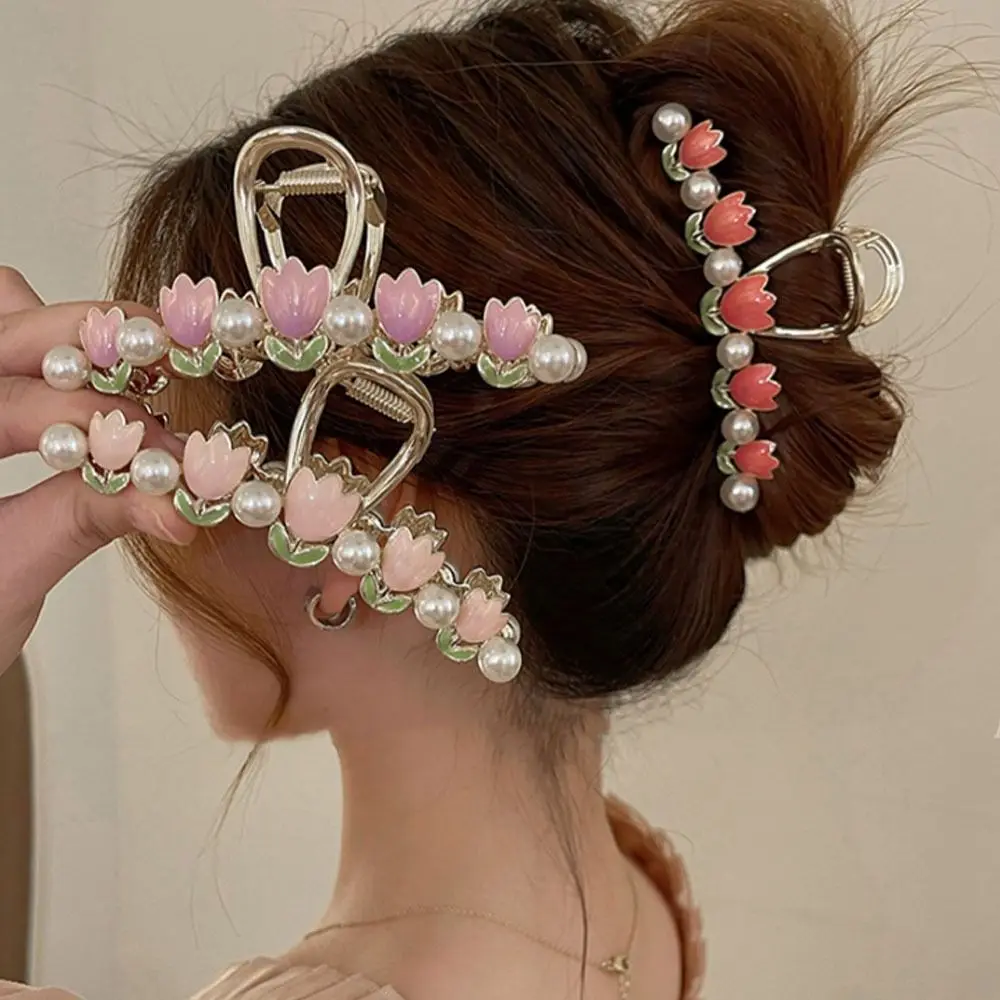 Fashion Little Fresh Flower Creative Long Hair Essentials Pearl Women Hairpin Korean Style Hair Claw Tulip Shark Clip
Fashion Little Fresh Flower Creative Long Hair Essentials Pearl Women Hairpin Korean Style Hair Claw Tulip Shark Clip