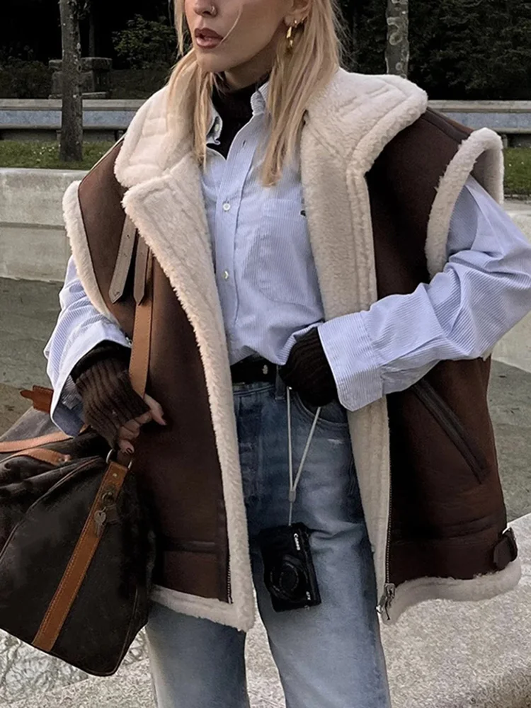 LGRQ 2023 Autumn New Fashion Women's Jackets Long Sleeve Turn-down Collar Patchwork Loose Zipper Lambswool Coat Female 19J773
LGRQ 2023 Autumn New Fashion Women's Jackets Long Sleeve Turn-down Collar Patchwork Loose Zipper Lambswool Coat Female 19J773