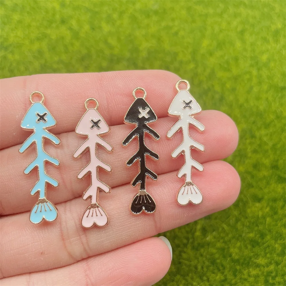 20 Pcs 35*11mm New Enamel Design Four Color Cartoon Fishbone Pendant Jewelry Making Accessories DIY Necklace Bracelet Earrings
20 Pcs 35*11mm New Enamel Design Four Color Cartoon Fishbone Pendant Jewelry Making Accessories DIY Necklace Bracelet Earrings