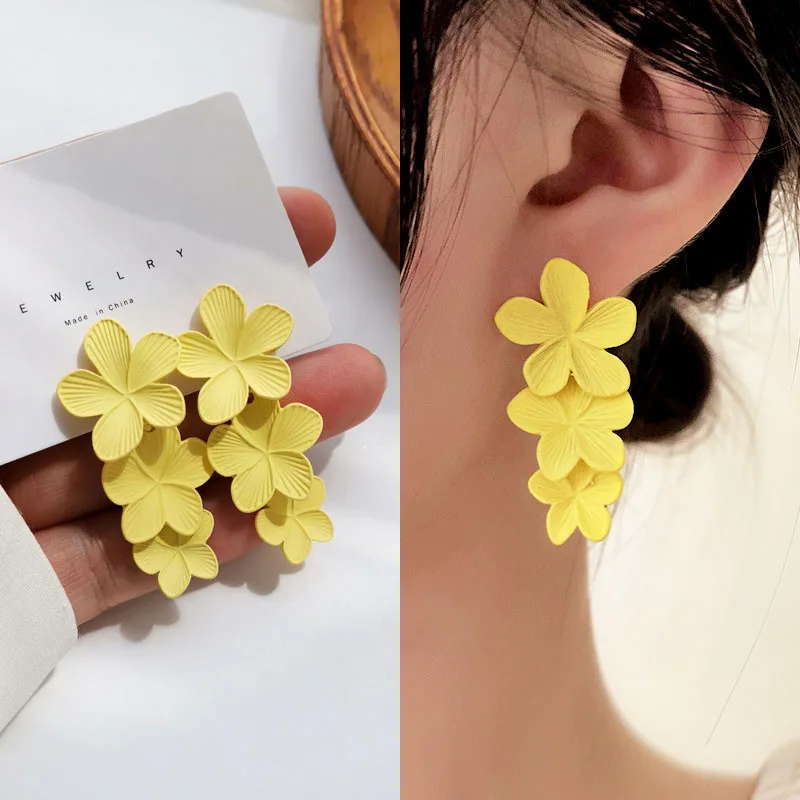 Korean New Three-layers Flower Earrings for Women Summer Vacation Ear Decoration Sweet Girls Dangle Earrings Party Gifts
Korean New Three-layers Flower Earrings for Women Summer Vacation Ear Decoration Sweet Girls Dangle Earrings Party Gifts