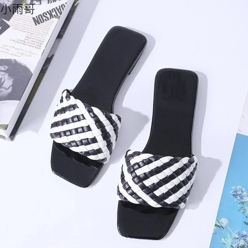 Women Comfortable Sandals Casual Without Straps Zebra Sandals Women's Summer New Fashion Women's Slippers Flip Flops 34-43
Women Comfortable Sandals Casual Without Straps Zebra Sandals Women's Summer New Fashion Women's Slippers Flip Flops 34-43