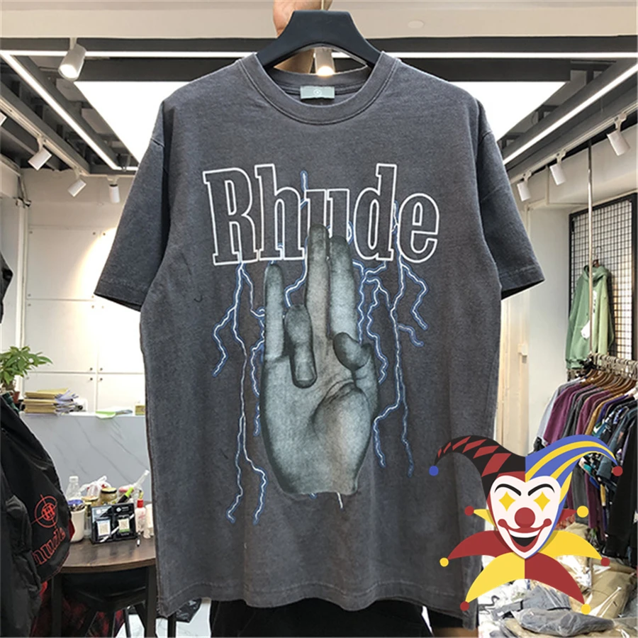 Vintage RHUDE T-shirt Men Women Top Version Lightning Palm Logo T Shirt Tee Tops Short Sleeve
Vintage RHUDE T-shirt Men Women Top Version Lightning Palm Logo T Shirt Tee Tops Short Sleeve