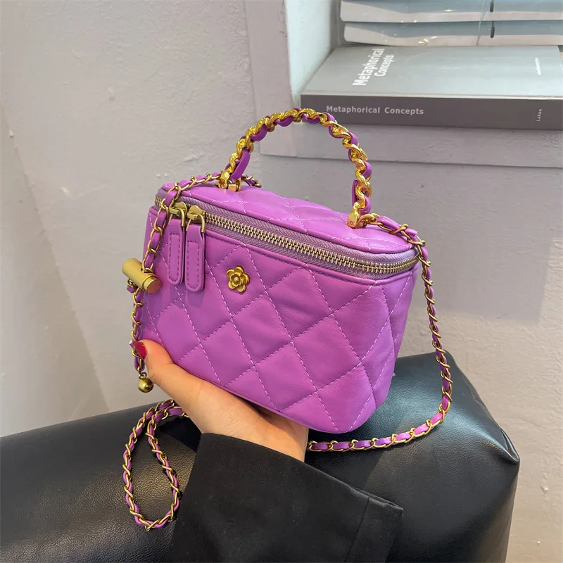 Short Handle Shoudler Sling Crossbody Bags for Women Small Quilted Luxury Bag Fashion Women's 2022 Trend Female Designer Handbag
Short Handle Shoudler Sling Crossbody Bags for Women Small Quilted Luxury Bag Fashion Women's 2022 Trend Female Designer Handbag