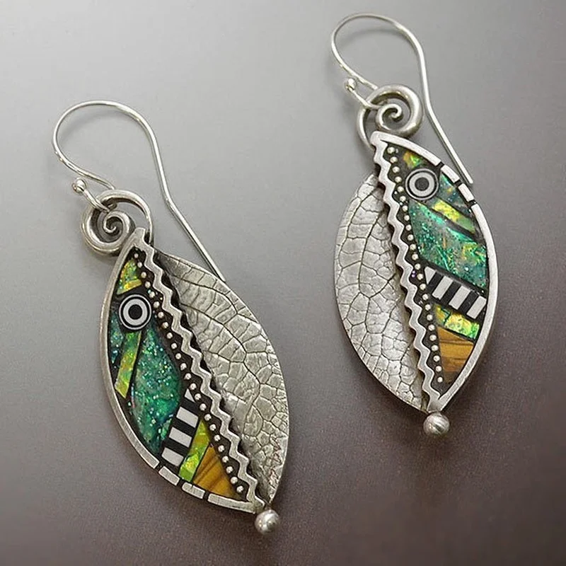 Fashion Retro, Simple, Green Leaf Hanging Earrings, Wedding, Bohemia, Silver Plating, Female Abstract Color Oil Drop Earrings
Fashion Retro, Simple, Green Leaf Hanging Earrings, Wedding, Bohemia, Silver Plating, Female Abstract Color Oil Drop Earrings