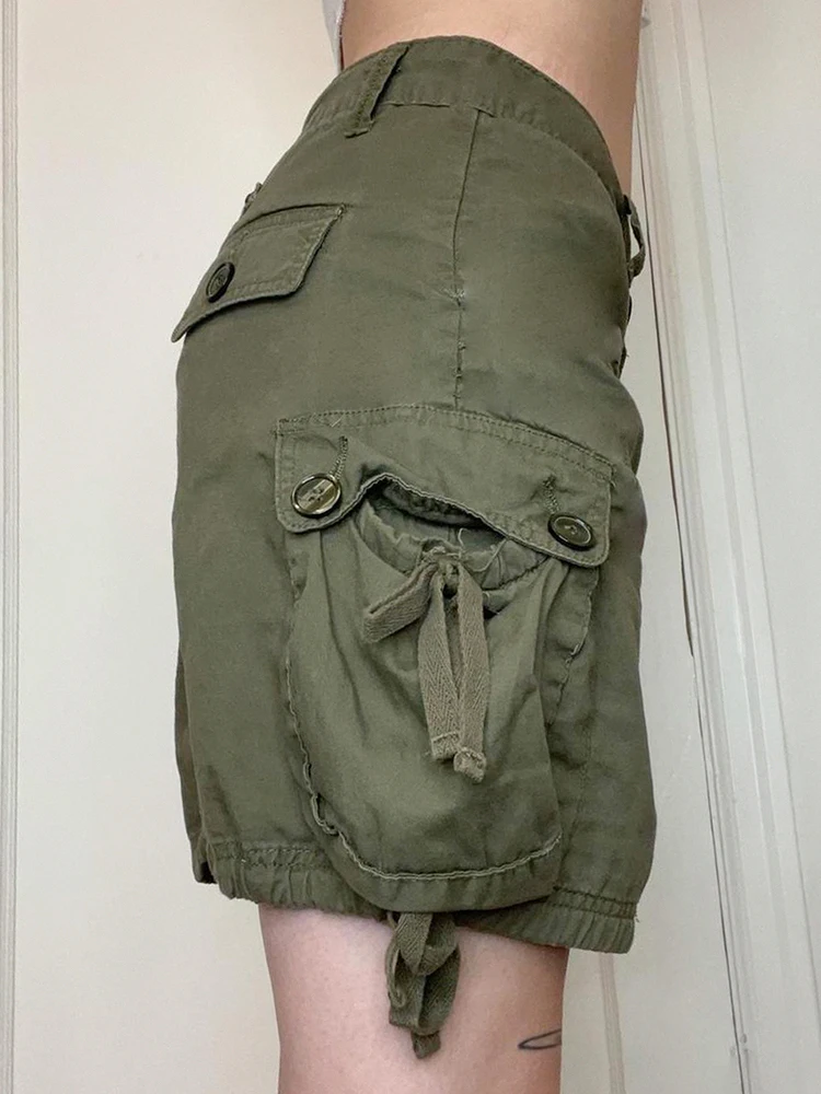 2022 New Streetwear Casual Solid Low Waist Cargo Mini Skirts for Women Drawstring Harajuku Summer Short Skirt Pockets Outfits
2022 New Streetwear Casual Solid Low Waist Cargo Mini Skirts for Women Drawstring Harajuku Summer Short Skirt Pockets Outfits