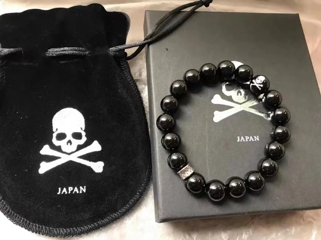 2022 MMJ MASTERMIND Skull high quality Black Soul Black Onyx Bracelet Box +Velvet Bag ST01
2022 MMJ MASTERMIND Skull high quality Black Soul Black Onyx Bracelet Box +Velvet Bag ST01
