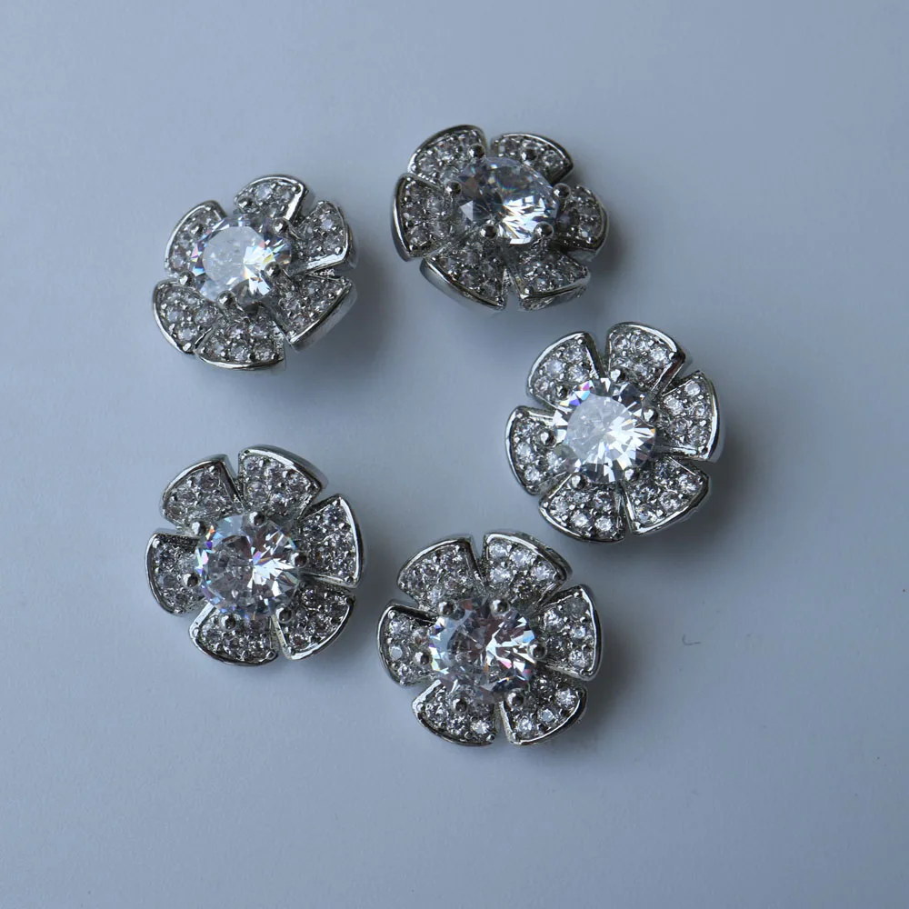 

5pc/lot Shining crystal flower buttons Cubic zirconia button for shirt Decorative CZ sewing buttons for cashmere Knit cardigan