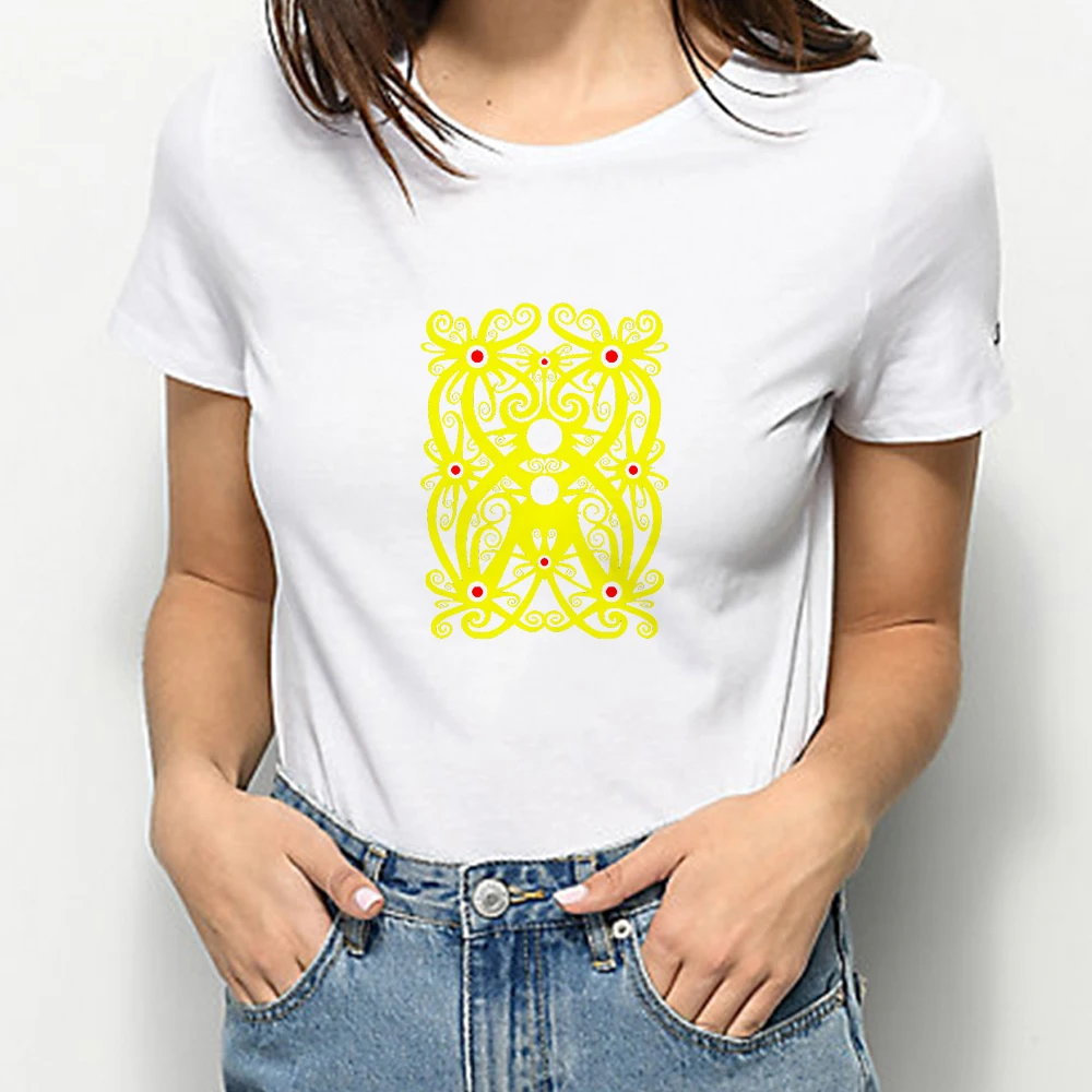 Golden Pattern T-Shirts Women Trendy Clothes Harajuku Style Crewneck 2022 New Summer Elegant Tops Fashion Beautiful Short Sleeve
Golden Pattern T-Shirts Women Trendy Clothes Harajuku Style Crewneck 2022 New Summer Elegant Tops Fashion Beautiful Short Sleeve