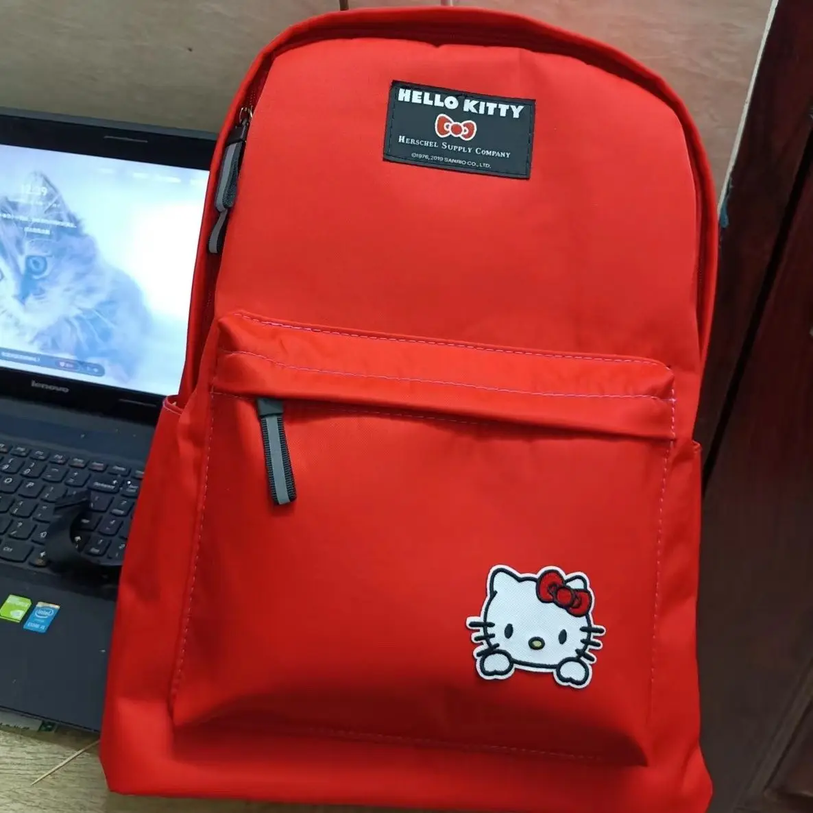 Рюкзак Hello Kitty для девочек 14 дюймов, милые школьные ранцы для младшей и старшей школы, сумки-органайзеры с аниме мультяшными персонажами для студентов, подарочная сумочка
Рюкзак Hello Kitty для девочек 14 дюймов, милые школьные ранцы для младшей и старшей школы, сумки-органайзеры с аниме мультяшными персонажами для студентов, подарочная сумочка