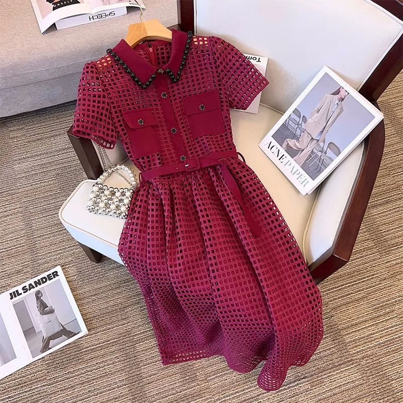 France Luxury Vintage Beading Lapel Lace Summer Dress Elegant Women Diamonds Button Hollow Out Short Sleeve Wine Red Party Dress
France Luxury Vintage Beading Lapel Lace Summer Dress Elegant Women Diamonds Button Hollow Out Short Sleeve Wine Red Party Dress