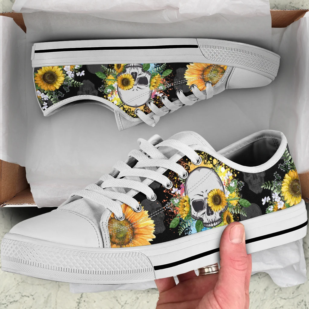 New Sunflower Skeleton Sugar Skull Pattern Low Top Canvas Shoes Fashion Flower Style Vulcanized Shoes for Women Casual Sneakers 
New Sunflower Skeleton Sugar Skull Pattern Low Top Canvas Shoes Fashion Flower Style Vulcanized Shoes for Women Casual Sneakers