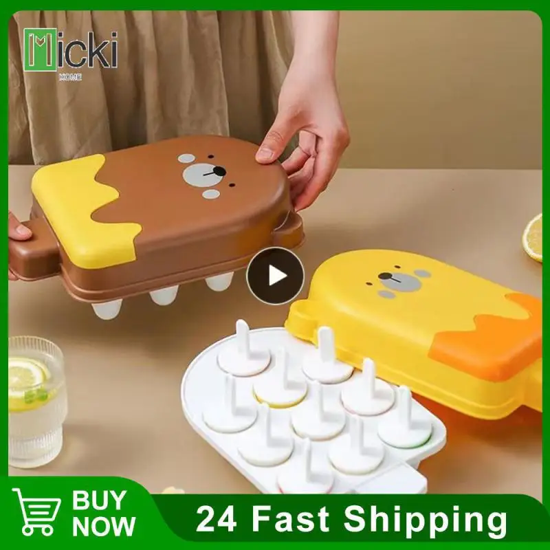 With Dust Cover Ice Mould Cute Easy Demoulding Ice Box Ice Cream Container Smooth Edge Ice Mold Contrast Color Design Ice Maker
With Dust Cover Ice Mould Cute Easy Demoulding Ice Box Ice Cream Container Smooth Edge Ice Mold Contrast Color Design Ice Maker