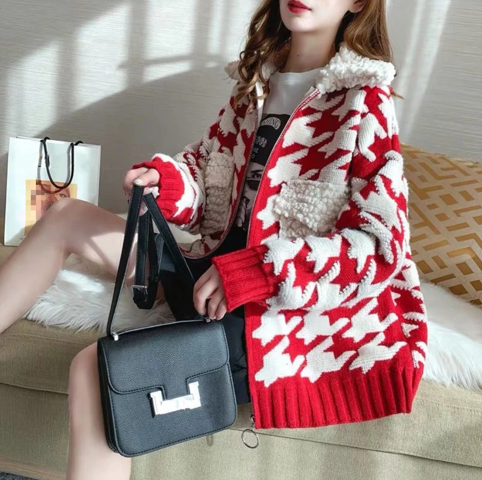Women Vintage Houndstooth Knitting Jacket Thick Fur Collar Cardigan 2022 Winter Autumn Short Coat
Women Vintage Houndstooth Knitting Jacket Thick Fur Collar Cardigan 2022 Winter Autumn Short Coat
