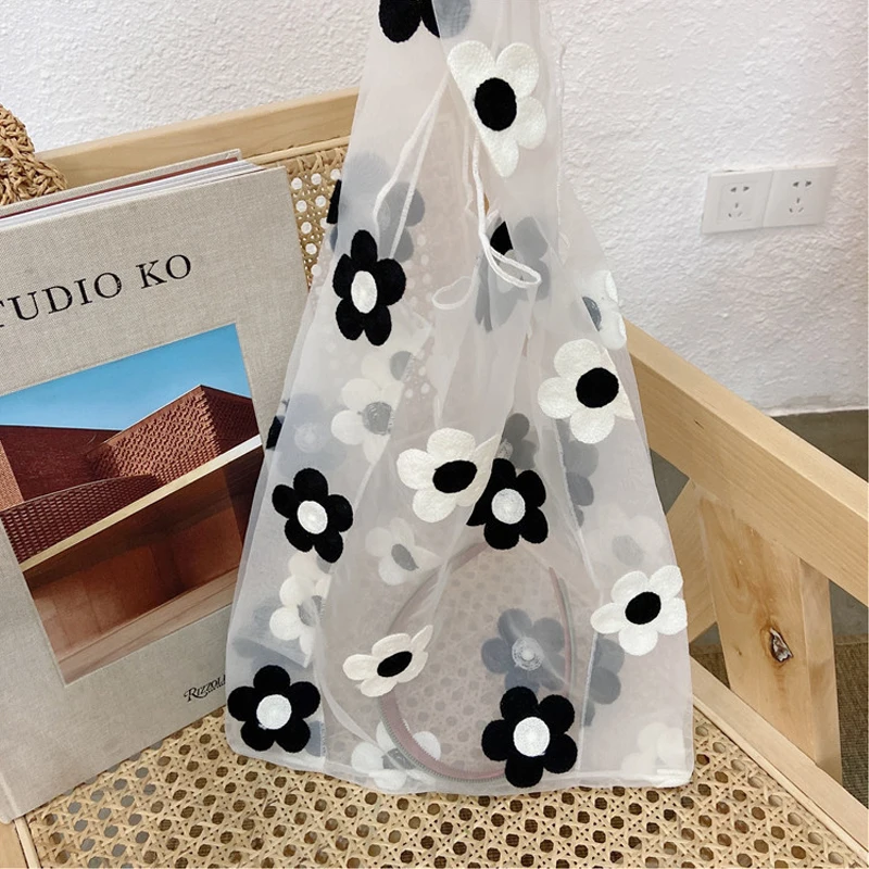 New Large-Capacity Brand Cartoon Printing Embroidery Organza All-Match Western-Style High-Quality Texture Women Tote Handbag
New Large-Capacity Brand Cartoon Printing Embroidery Organza All-Match Western-Style High-Quality Texture Women Tote Handbag