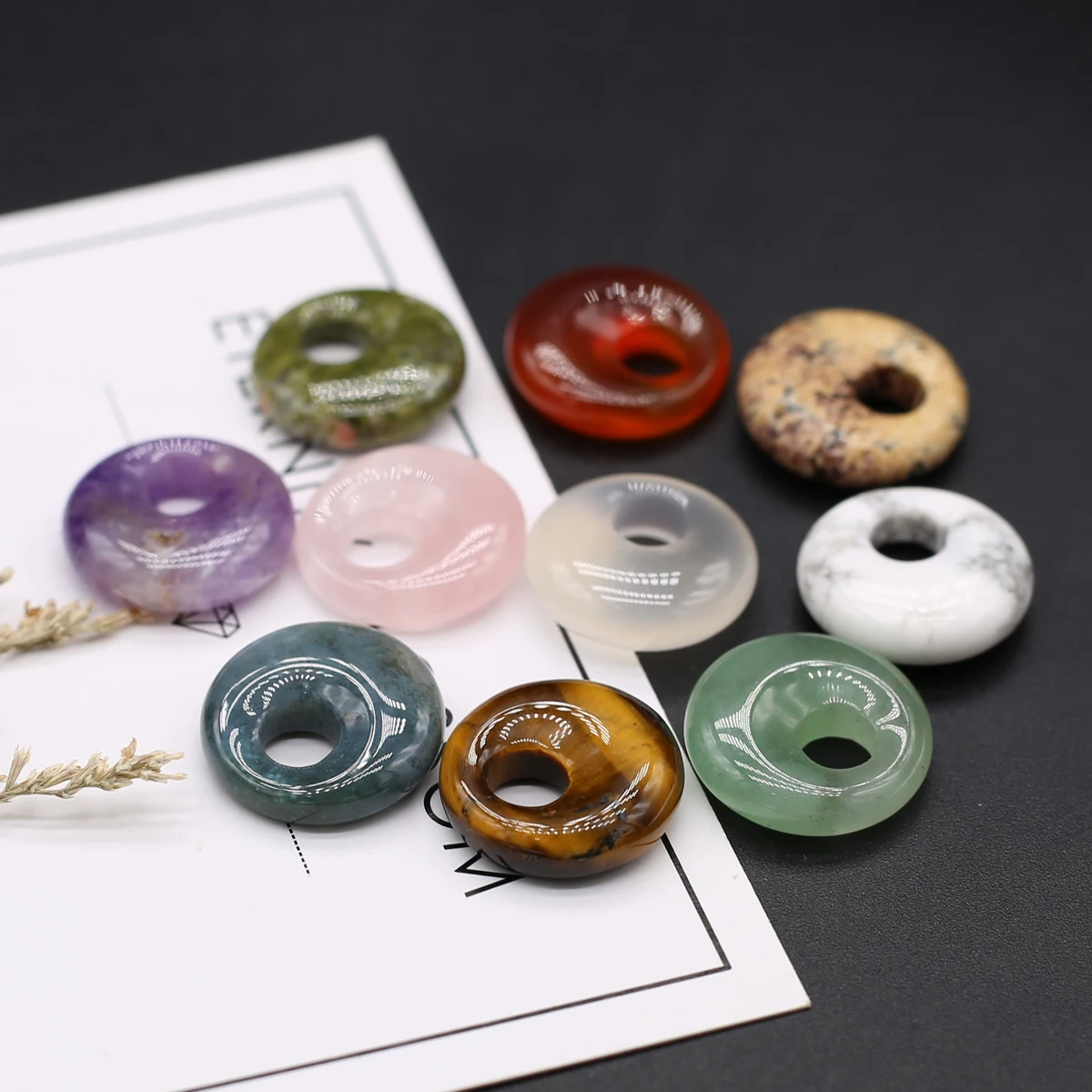 5pcs Natural Agates Quartz Tiger Eye White Turquoises Stone Beads For Jewelry Making Bracelet Necklace for Women Diameter 18mm
5pcs Natural Agates Quartz Tiger Eye White Turquoises Stone Beads For Jewelry Making Bracelet Necklace for Women Diameter 18mm