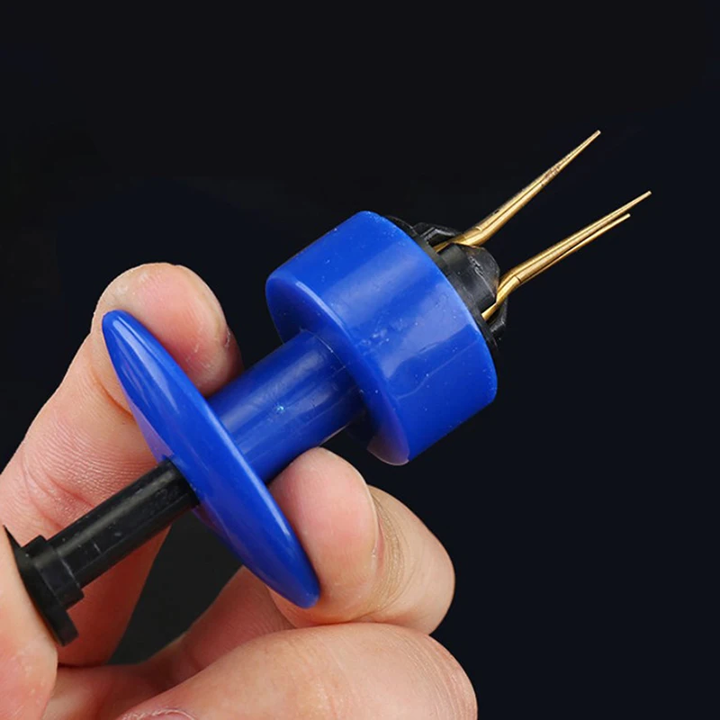 1PCS Portable Fishing Baits Earthworm Bloodworm Clip Bait Clip Earthworm Clip Fishing Tackle Fishing Tools Fishing Baits Box
1PCS Portable Fishing Baits Earthworm Bloodworm Clip Bait Clip Earthworm Clip Fishing Tackle Fishing Tools Fishing Baits Box