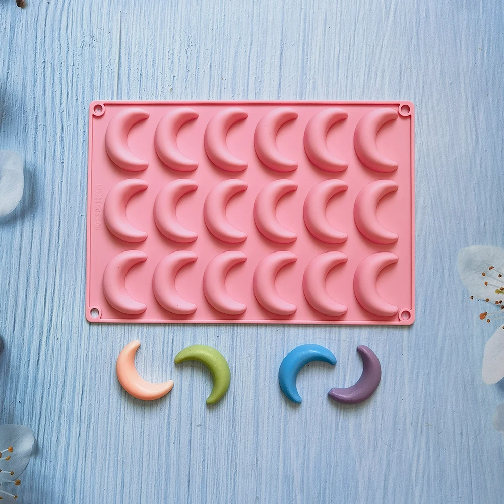 Mini Moon Shaped Chocolate Mold DIY Silicone Candy Pudding Dessert Mold Cake Decoration Plugin Kitchen Baking Tools
Mini Moon Shaped Chocolate Mold DIY Silicone Candy Pudding Dessert Mold Cake Decoration Plugin Kitchen Baking Tools
