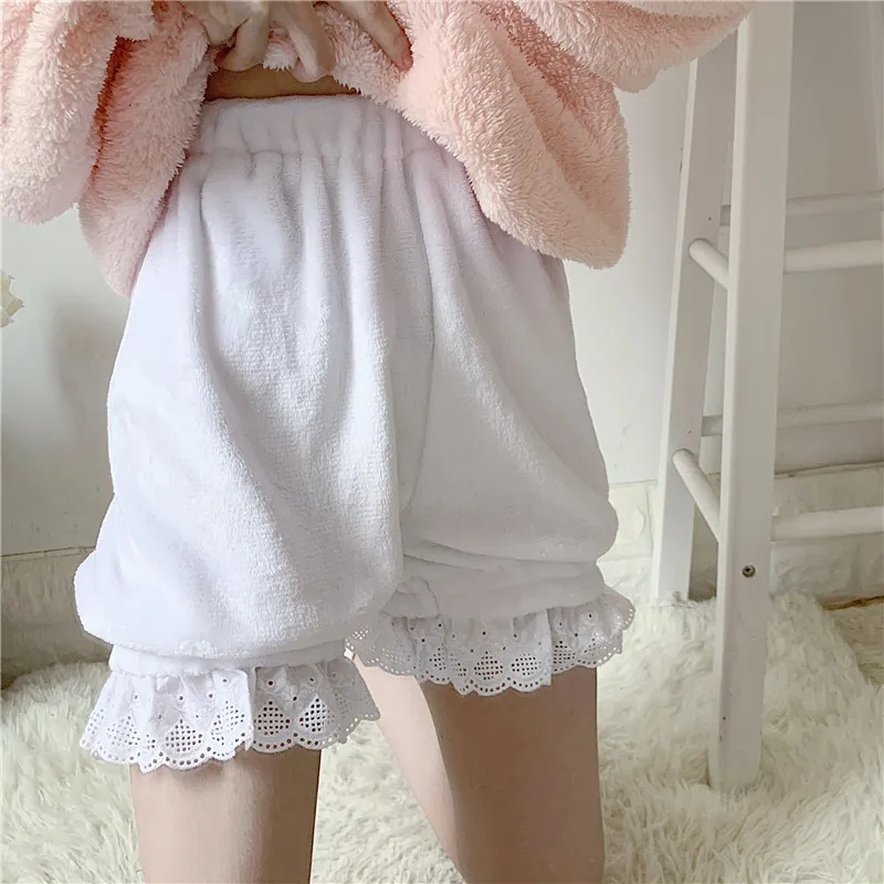 Lolita Girls Warm Velvet Shorts Sweet High Waist Lace Women's Plush Shorts Pink White Winter Cute Summer Kawaii Bloomers Shorts
Lolita Girls Warm Velvet Shorts Sweet High Waist Lace Women's Plush Shorts Pink White Winter Cute Summer Kawaii Bloomers Shorts