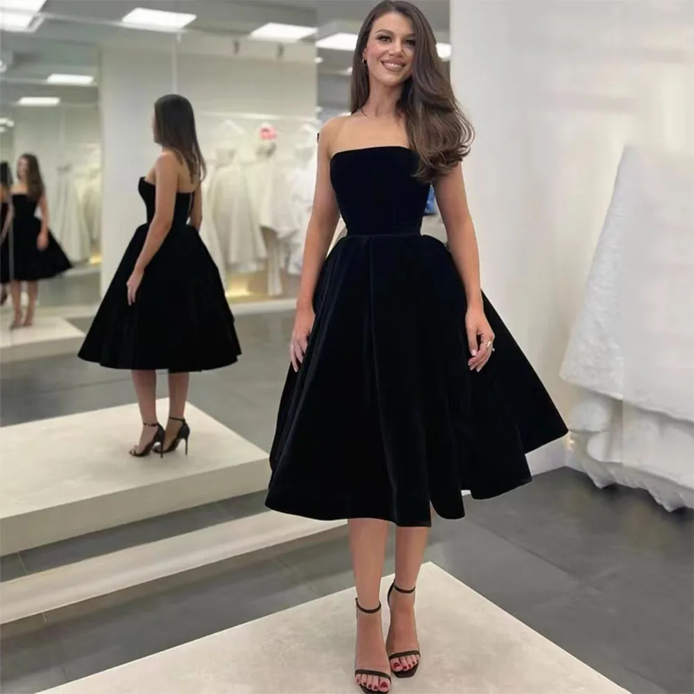 Black Velvet Homecoming Dress 2022 Ball Gown Strapless Little Black Dress for Women Midi Sleeveless Short Evening Party Dresses
Black Velvet Homecoming Dress 2022 Ball Gown Strapless Little Black Dress for Women Midi Sleeveless Short Evening Party Dresses