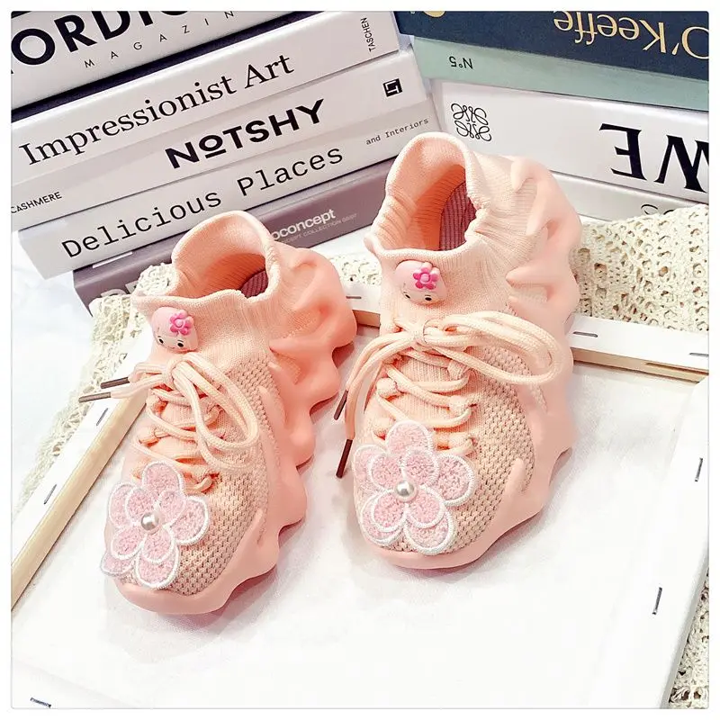 Autumn New Flower Bow Tie Girls' Shoes Coconut Shoes Tide Mesh Breathable Flying Woven Children's Sneakers HelloKitty Sanrio
Autumn New Flower Bow Tie Girls' Shoes Coconut Shoes Tide Mesh Breathable Flying Woven Children's Sneakers HelloKitty Sanrio