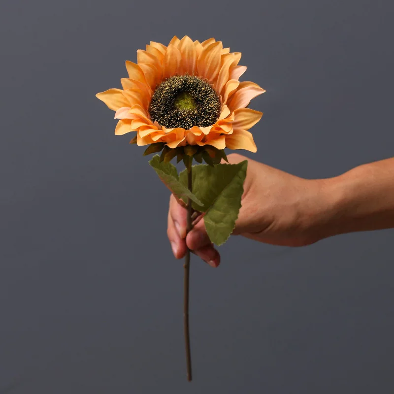 Simulation Silk Fake Flower Nordic Retro Artificial Sunflower Photography Background Props Wedding Bouquet Home Garden Decor
Simulation Silk Fake Flower Nordic Retro Artificial Sunflower Photography Background Props Wedding Bouquet Home Garden Decor