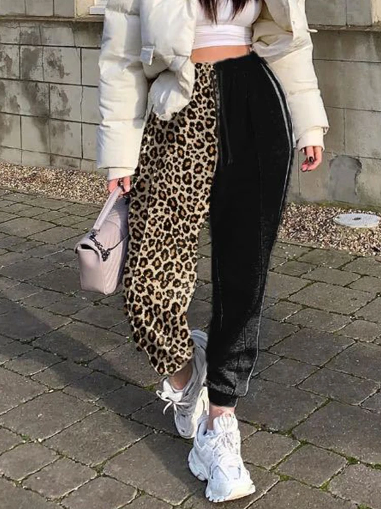 2022 Spring Elastic Waist Slim Long Trousers Vintage Leopard Print Stitching Women Pants Autumn Pockets Casual Joggers Harajuku
2022 Spring Elastic Waist Slim Long Trousers Vintage Leopard Print Stitching Women Pants Autumn Pockets Casual Joggers Harajuku