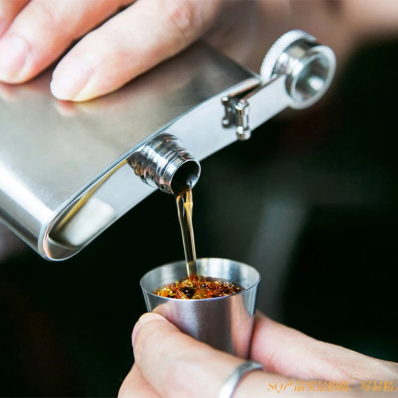 Portable Shot Glass Cup 4 Pcs/set Vodka Cup With Leather Cover Bag Personalized Drinking Wine Glasses Kitchen Accessories Tools
Portable Shot Glass Cup 4 Pcs/set Vodka Cup With Leather Cover Bag Personalized Drinking Wine Glasses Kitchen Accessories Tools