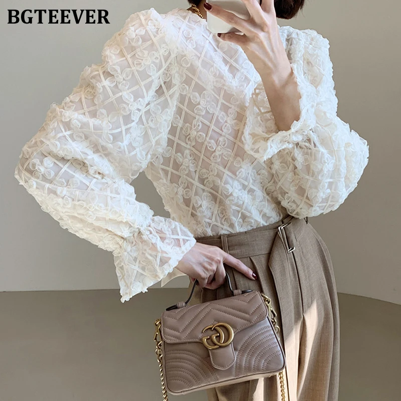 BGTEEVER Stylish O-neck Female Lace Blouses Shirts Elegant Flare Sleeve Loose Floral Women Shirts 2022 Spring Summer Ladies Tops
BGTEEVER Stylish O-neck Female Lace Blouses Shirts Elegant Flare Sleeve Loose Floral Women Shirts 2022 Spring Summer Ladies Tops