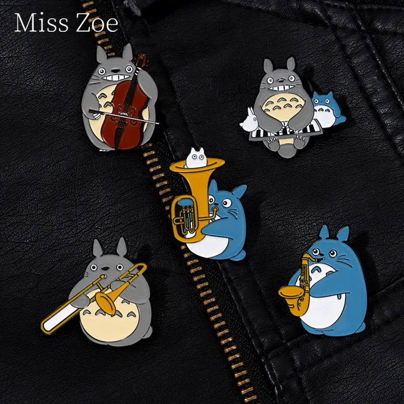 Anime Totoro Enamel Pin Sax Cello Piano Music Philharmonic Orchestra Brooches On Backpack Badges Gift For Kid Friend Jewelry
Anime Totoro Enamel Pin Sax Cello Piano Music Philharmonic Orchestra Brooches On Backpack Badges Gift For Kid Friend Jewelry