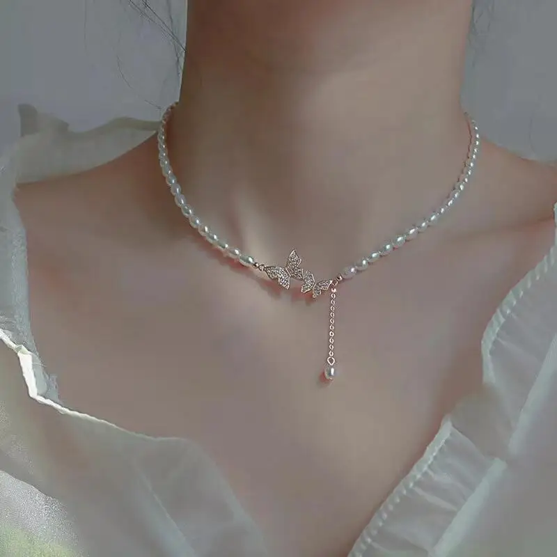 Butterfly Zircon Pearl Necklace Fashion Temperament Versatile Clavicle Chain Niche Design Light Luxury High-end Sense Necklace
Butterfly Zircon Pearl Necklace Fashion Temperament Versatile Clavicle Chain Niche Design Light Luxury High-end Sense Necklace