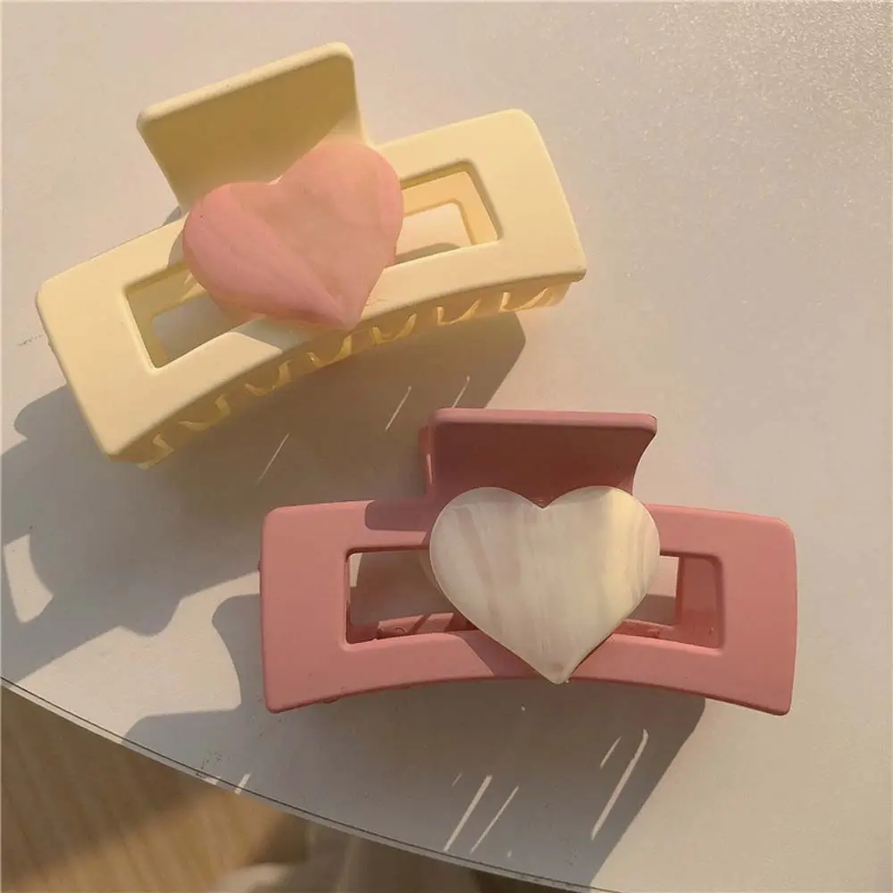 1 pcs Girls All-match Square Grasping Clip Female Shark Clip Geometric Catch Clip Korean Style Hair Clip Women Hair Claw
1 pcs Girls All-match Square Grasping Clip Female Shark Clip Geometric Catch Clip Korean Style Hair Clip Women Hair Claw