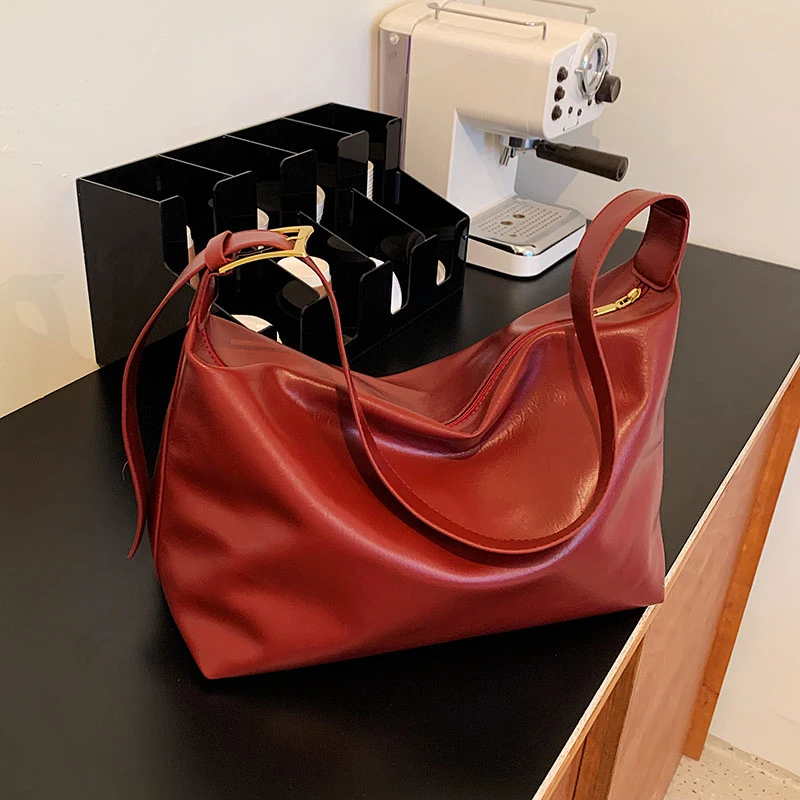 2022 New Style Tote Fashionable Simple Luxury Women Shoulder Bags PU Leather Daily Multi-function Casual Leisure Soft Surface
2022 New Style Tote Fashionable Simple Luxury Women Shoulder Bags PU Leather Daily Multi-function Casual Leisure Soft Surface
