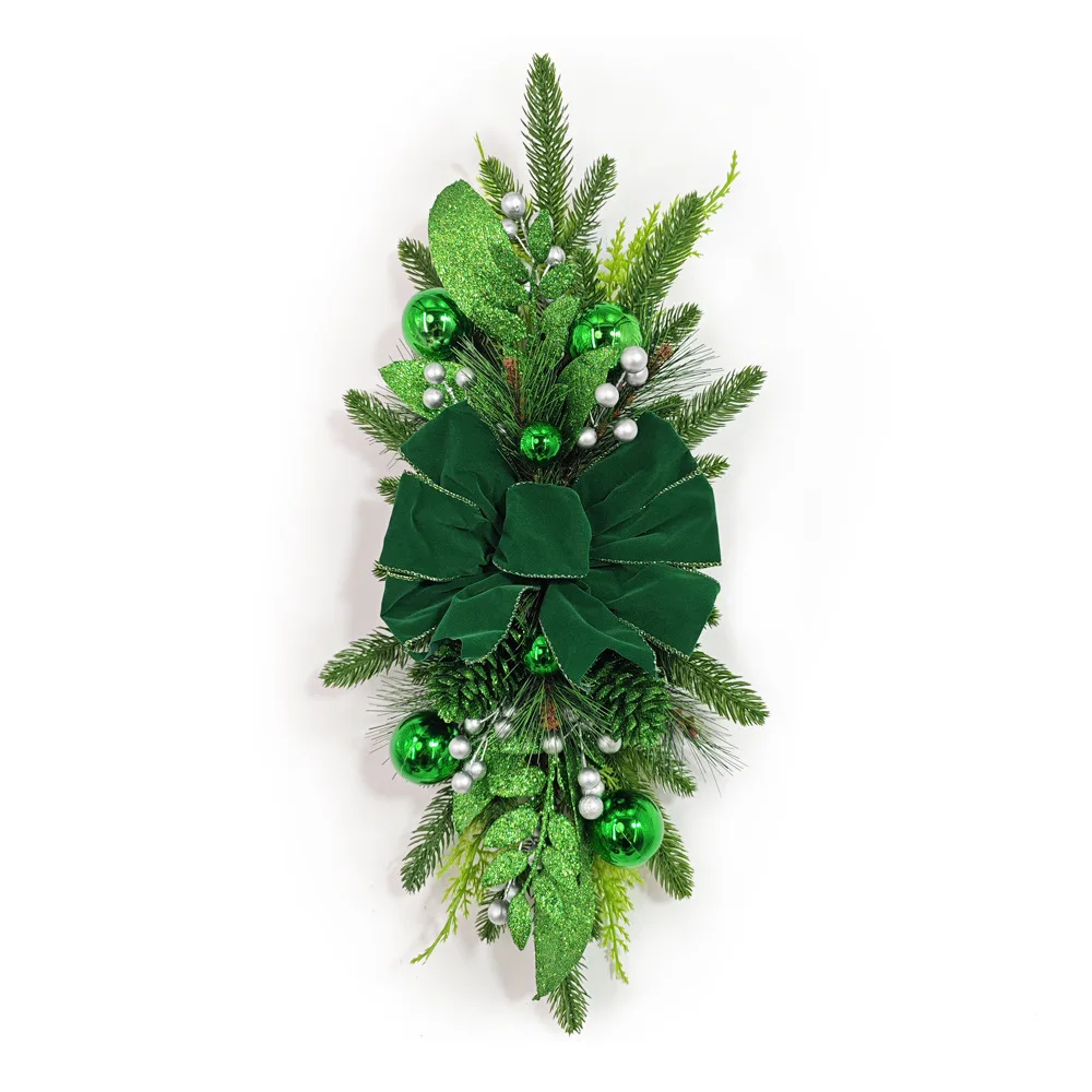 Art Christmas Simulation Garden Door Ring Materials Snowball Berry and Pine Needle Design Festive Decoration Must Have
Art Christmas Simulation Garden Door Ring Materials Snowball Berry and Pine Needle Design Festive Decoration Must Have
