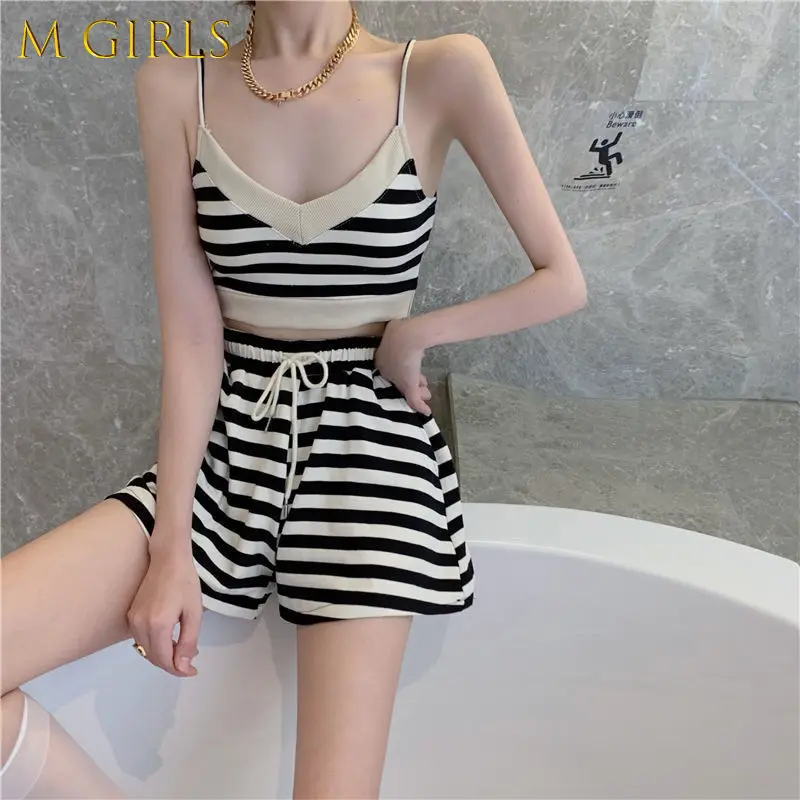 M GIRLS Women Sets Summer Striped Sexy Hot Girls Streetwear Tracksuit Leisure 2 Pieces Outfits Ulzzang Y2k Basic V-neck
M GIRLS Women Sets Summer Striped Sexy Hot Girls Streetwear Tracksuit Leisure 2 Pieces Outfits Ulzzang Y2k Basic V-neck