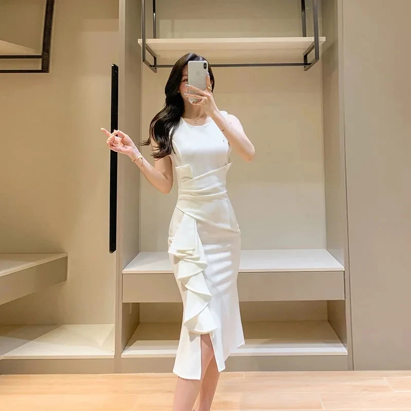 2022 Summer New Fashion Korean Style Sleeveless Midi Dress Women Elegant OL Ruffle Solid O-neck Mermaid Slim Fit Dress Vestidos
2022 Summer New Fashion Korean Style Sleeveless Midi Dress Women Elegant OL Ruffle Solid O-neck Mermaid Slim Fit Dress Vestidos