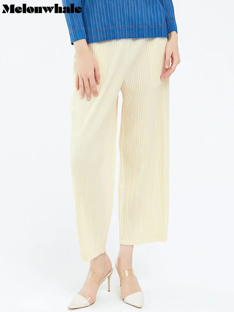MelonWhale Miyake Pleated Comfortable Pants Solid Casual Straight Wide Leg Pants Loose Women Trousers 2023 New Spring Summer
MelonWhale Miyake Pleated Comfortable Pants Solid Casual Straight Wide Leg Pants Loose Women Trousers 2023 New Spring Summer