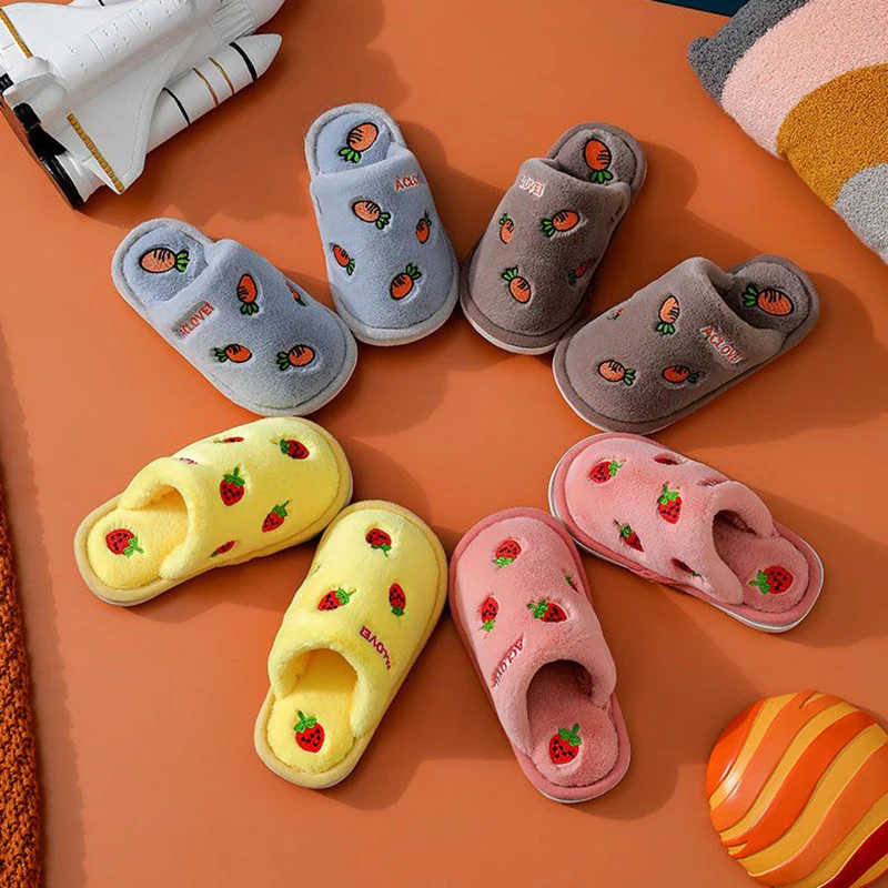 New Winter Indoor Household Pantuflas Warm Slippers Children Girls Cute Fruit Print Warm Anti-skid Cotton Slippers Cartoon Shoes
New Winter Indoor Household Pantuflas Warm Slippers Children Girls Cute Fruit Print Warm Anti-skid Cotton Slippers Cartoon Shoes