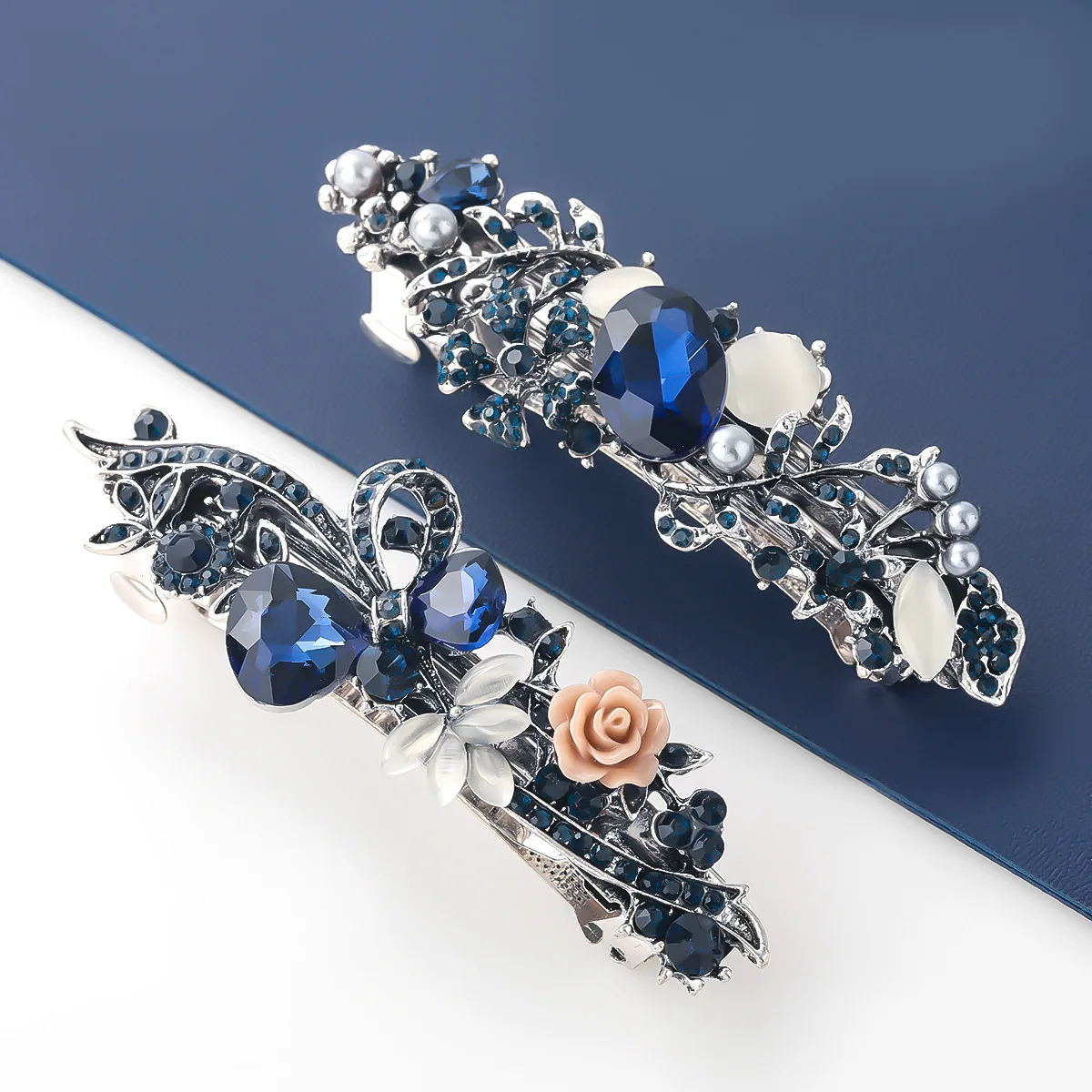 New Molan crystal carved spring hairpin retro rhinestone top clip one word clip elegant female fashion gift hair accessories
New Molan crystal carved spring hairpin retro rhinestone top clip one word clip elegant female fashion gift hair accessories