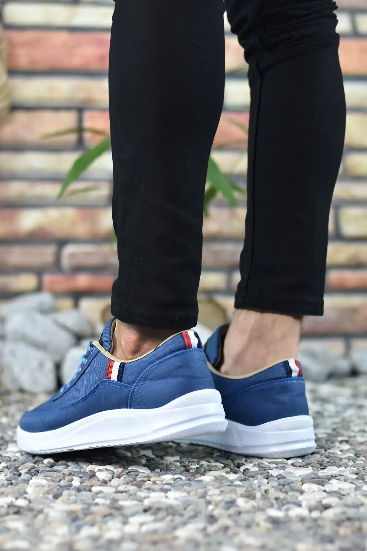 Men Sport Footwear Blue white sneaker Lightweight Male 'S Fashion Walking Sneakers Breathable Trainers Vulcanize Shoes Comfort
Men Sport Footwear Blue white sneaker Lightweight Male 'S Fashion Walking Sneakers Breathable Trainers Vulcanize Shoes Comfort
