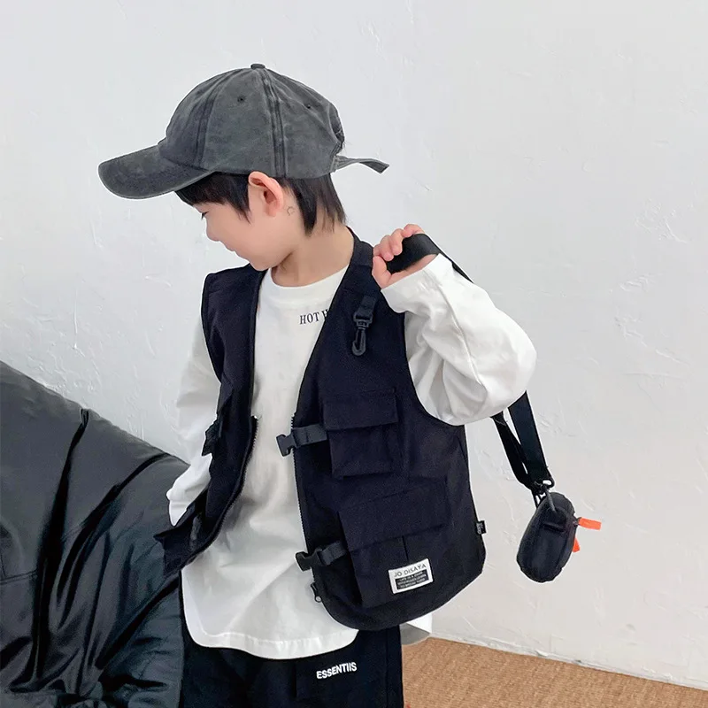 2022 Spring and Autumn Boys' Japanese Style Workwear Vest Loose Sleeveless Top Boys' Western Style Small Coat
2022 Spring and Autumn Boys' Japanese Style Workwear Vest Loose Sleeveless Top Boys' Western Style Small Coat