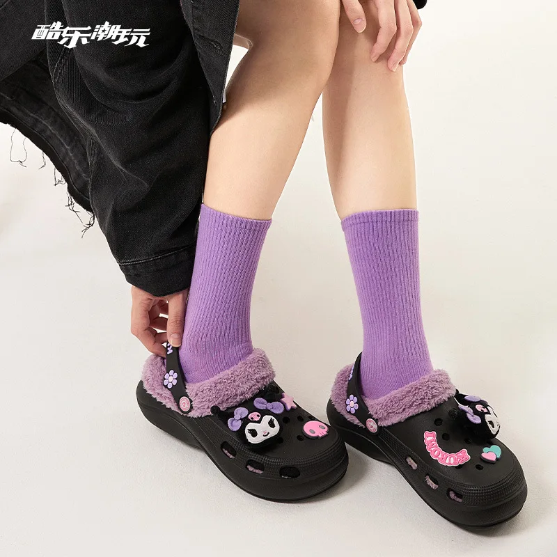 Hello Kitty Kuromi Kawaii Plush Crocs Winter Slipper Anime Sanrioed Cute Home Outside Soft Convenient Lovely Summer Slipper Gift
Hello Kitty Kuromi Kawaii Plush Crocs Winter Slipper Anime Sanrioed Cute Home Outside Soft Convenient Lovely Summer Slipper Gift