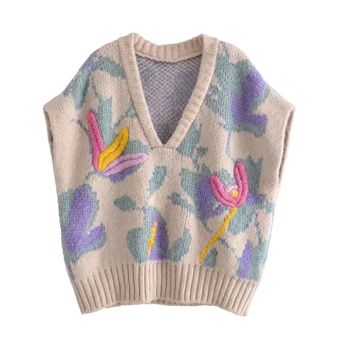 Clothland Women Sweet Floral Embroidery Vest Knitwear Waistcoat V Neck Sleeveless Cute Coats Tops Mujer MA41
Clothland Women Sweet Floral Embroidery Vest Knitwear Waistcoat V Neck Sleeveless Cute Coats Tops Mujer MA41
