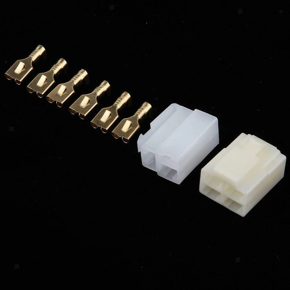Выпрямитель регулятора Mosfet, 7 контактов, 7 проводов, аксессуары, алюминиевые 2 вилки, электрические компоненты для Daytona 675 2006-17
Выпрямитель регулятора Mosfet, 7 контактов, 7 проводов, аксессуары, алюминиевые 2 вилки, электрические компоненты для Daytona 675 2006-17