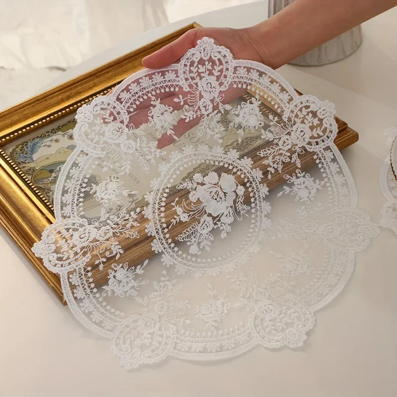 Кружевная скатерть
Кружевная скатерть