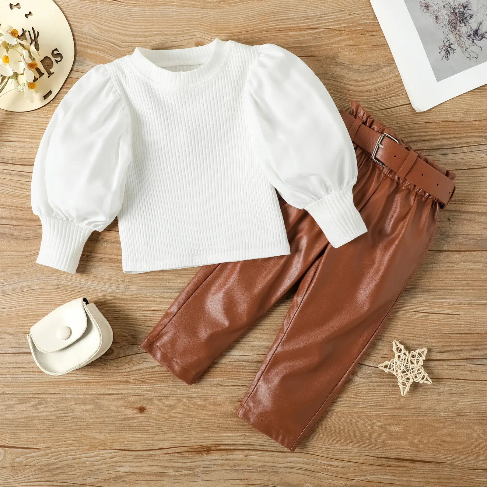 Toddler Kids Baby Girls Puff Sleeve Ribbed T Shirt Tops PU Leather Long Pants With Belt 2PCS Receiving Blanket And Headband Set
Toddler Kids Baby Girls Puff Sleeve Ribbed T Shirt Tops PU Leather Long Pants With Belt 2PCS Receiving Blanket And Headband Set