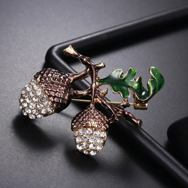 

Metal Pins Rhine Stone Pine Tower Enamel Brooche Women's Alloy Plants brooches for Women Luxury Gift