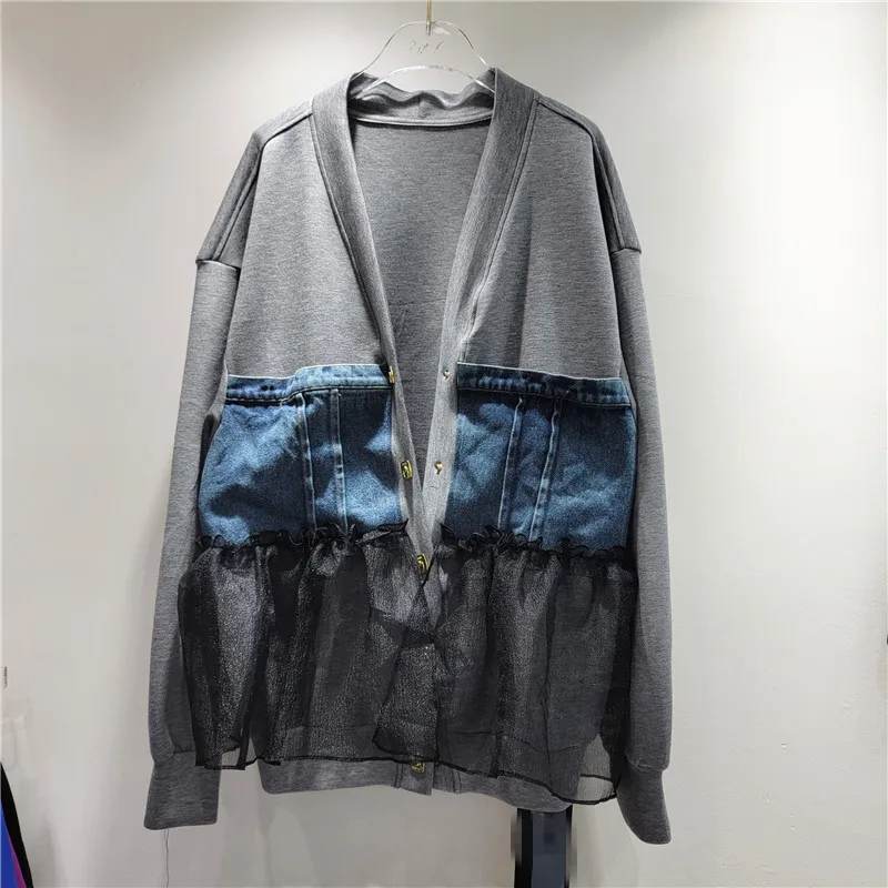 SuperAen Cardigan Autumn 2022 New Fashion Loose Elegant New Design Denim Stitching Jacket
SuperAen Cardigan Autumn 2022 New Fashion Loose Elegant New Design Denim Stitching Jacket